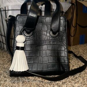 SMALL FAUX ALLIGATOR BLACK PURSE